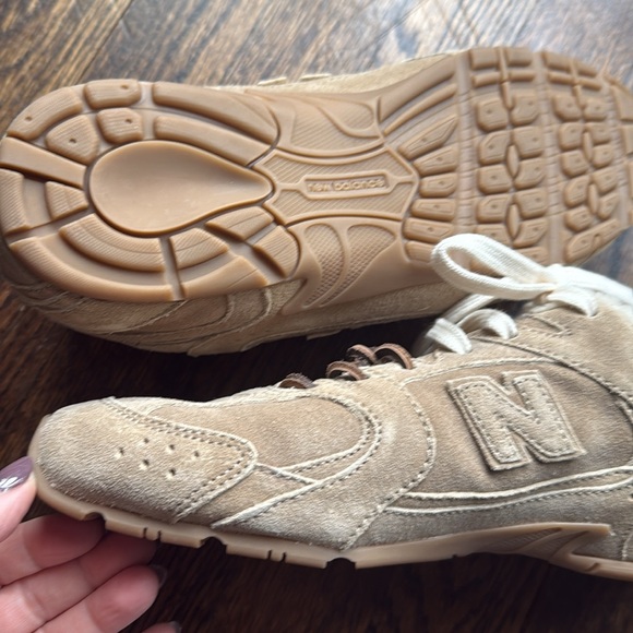 ew Balance x Miu Miu 530 SL Suede Sneakers size 39.5 - Picture 13 of 16